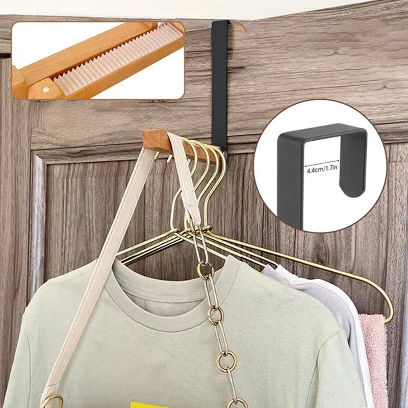 BowLift | HangClothes – The foldable premium door hook!