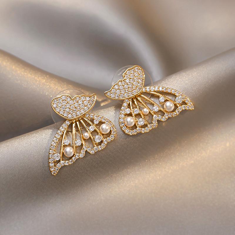 BowLift | Butterfly earrings with pearls and diamonds