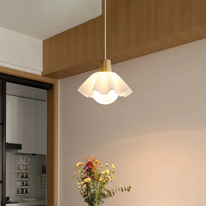 BowLift | Flower-shaped pendant lamp
