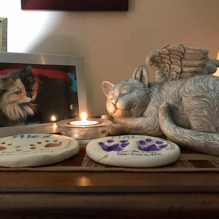 BowLift | Angel Dog and Cat Statue
