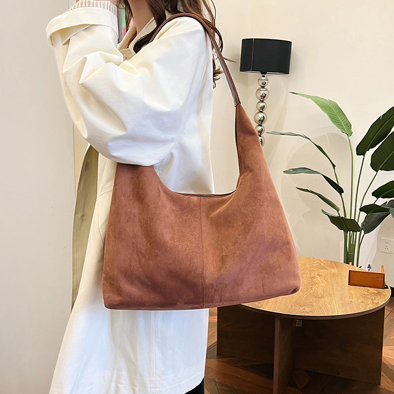 BowLift | Suede messenger bag with large capacity