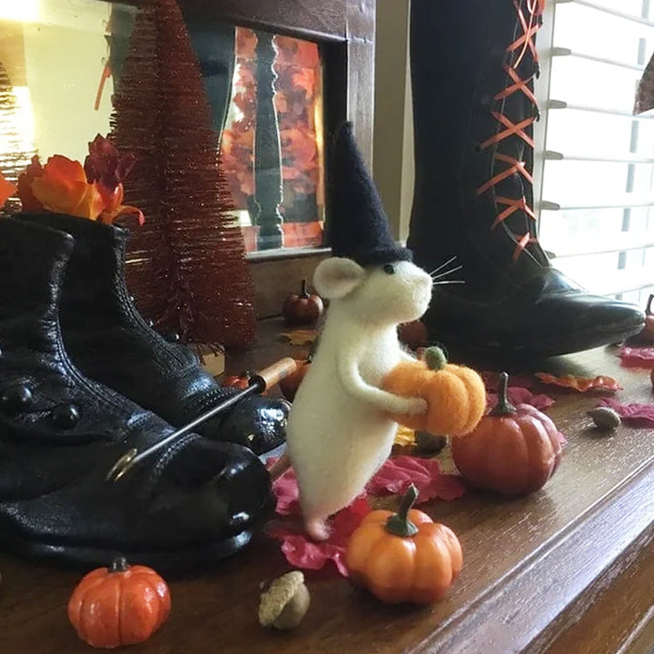 BowLift | Felt Mouse Halloween Ornament