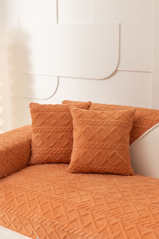 BowLift | Classic One-Piece Sofa Slipcover