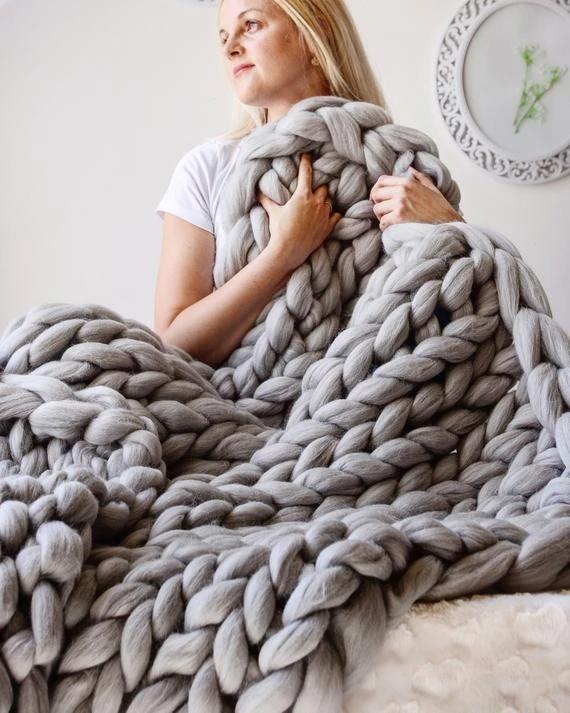BowLift | Chunky Knit Blanket