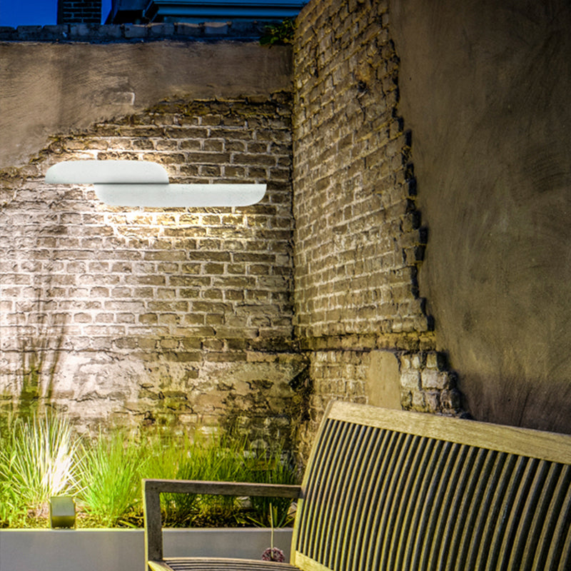 BowLift | Modern Waterproof Curved Outdoor Wall Lamp