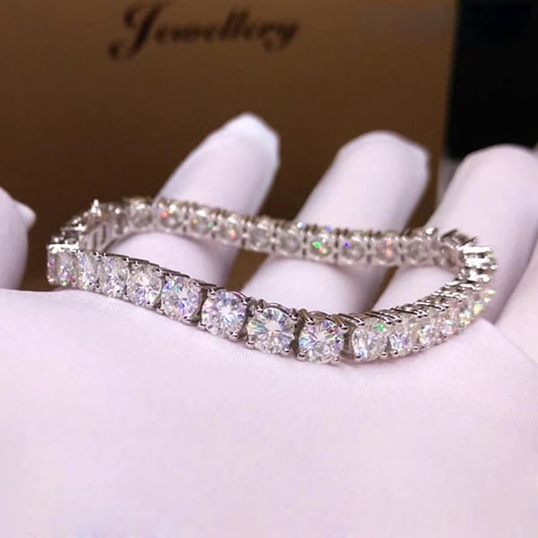 BowLift | DazzleCharm Timeless Sparkle Style