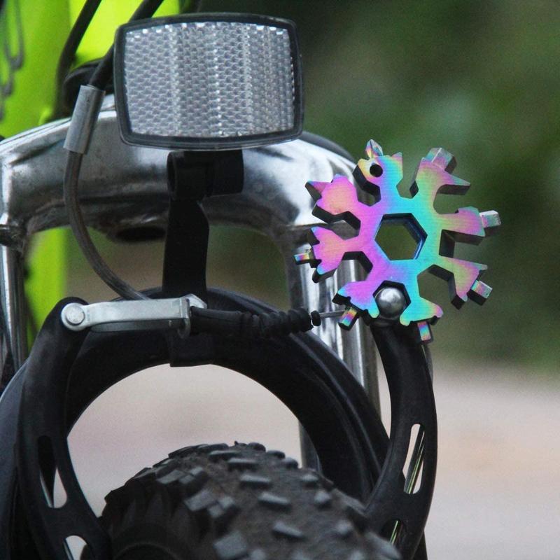 Saker 18-in-1 Snowflake Multi-Tool | Bowlift