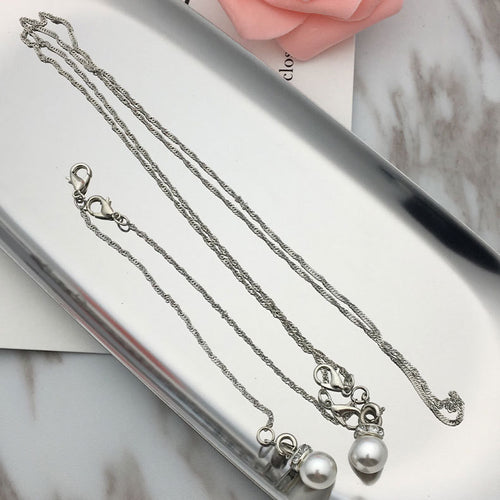 Elegant Necklace with Pearl Pendants Bowlift