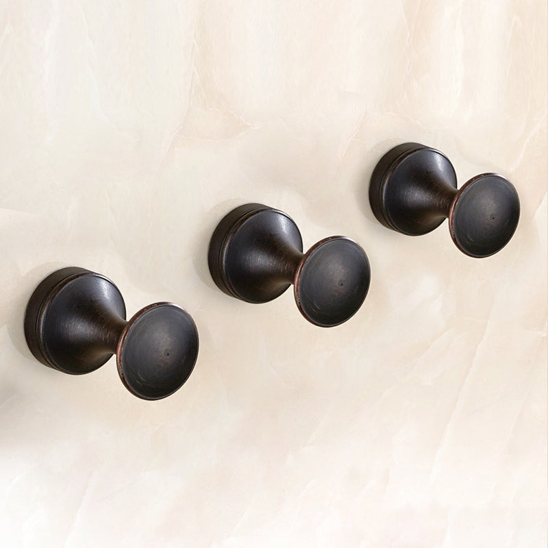 BowLift | 5-piece traditional bathroom accessory set brushed brass bathrobe hooks