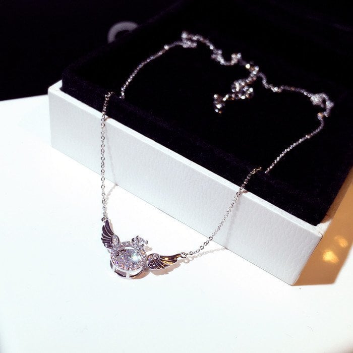 BowLift | Angel Wings Necklace – Titanium Steel Pendant with Strass