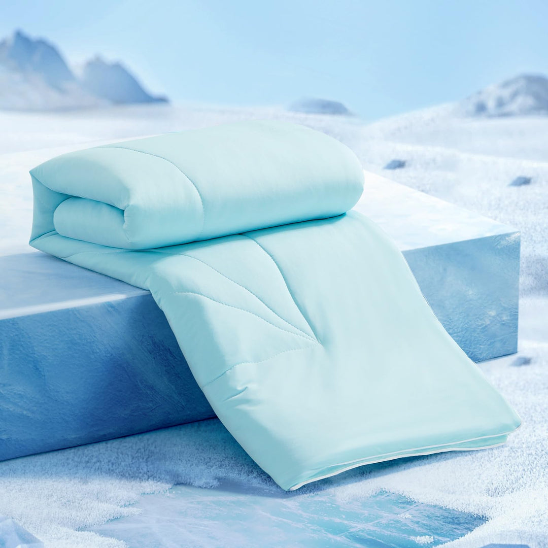 Ultra Soft Cloudy 3D Cooling Comforter  Extreme Q Max 0.5-Lake Blue | Bowlift