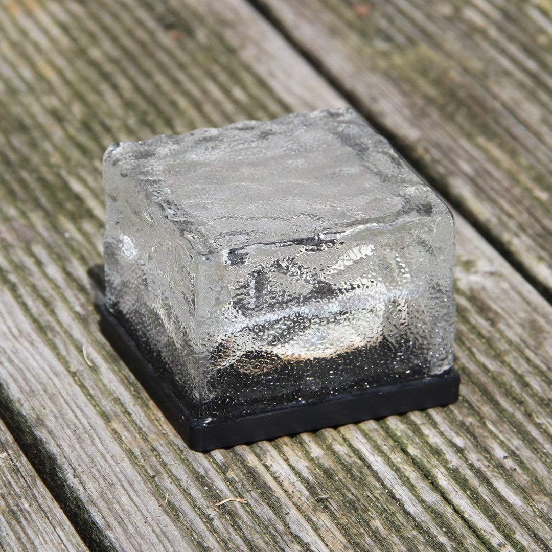 LumiSquare – Solar Powered Garden Light