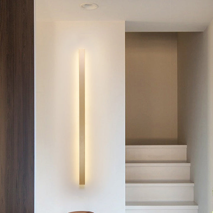 BowLift | Simple linear wall lamp metal LED staircase wall light in gold, white/warm/natural light