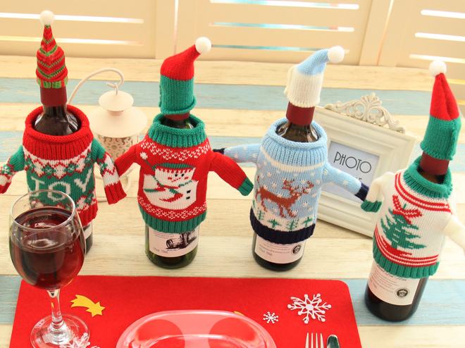BowLift | Knitted Christmas Bottle Set