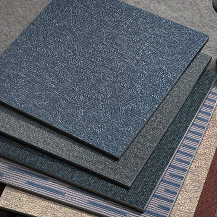 BowLift | Scratch-resistant plastic floor tiles with straight edge for peeling and sticking