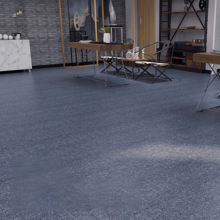 BowLift | Scratch-resistant plastic floor tiles with straight edge for peeling and sticking