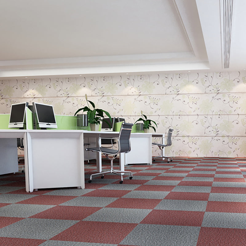 BowLift | Scratch-resistant plastic floor tiles with straight edge for peeling and sticking