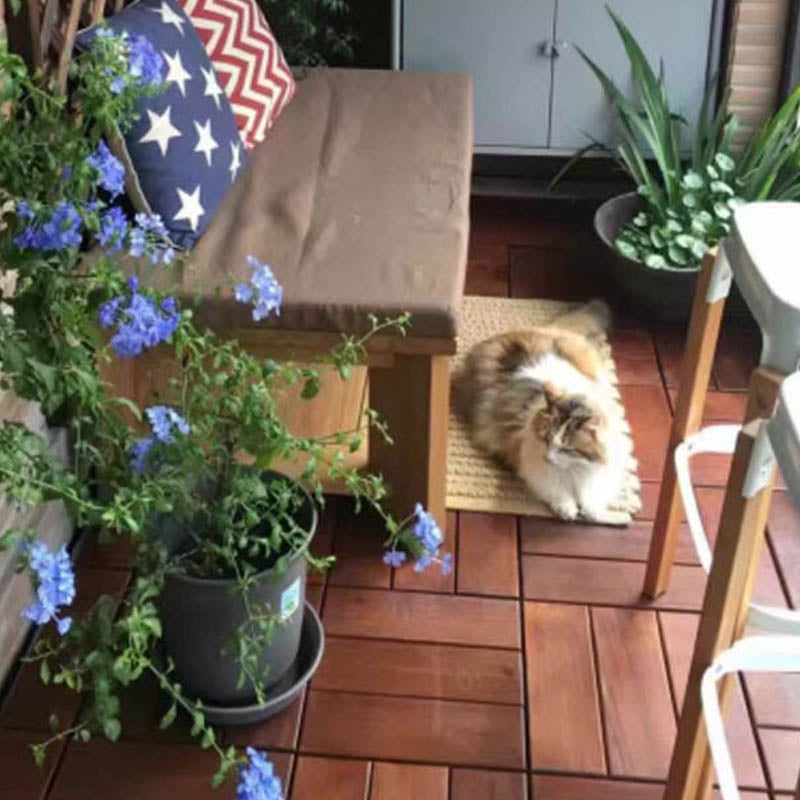 BowLift | Classic wooden deck tiles connecting composite patio tiles