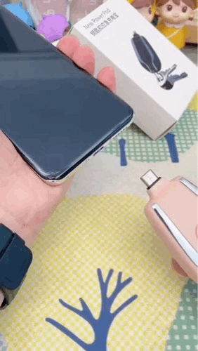 BowLift | Mini Emergency Keychain Power Bank