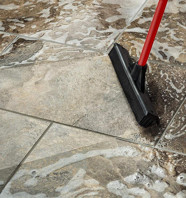 BowLift | Broom with Squeegee made from Natural Rubber, Multi-Surface and Pet Hair Removal