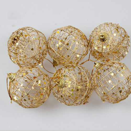 BowLift | Gold dusted scaly Christmas ball