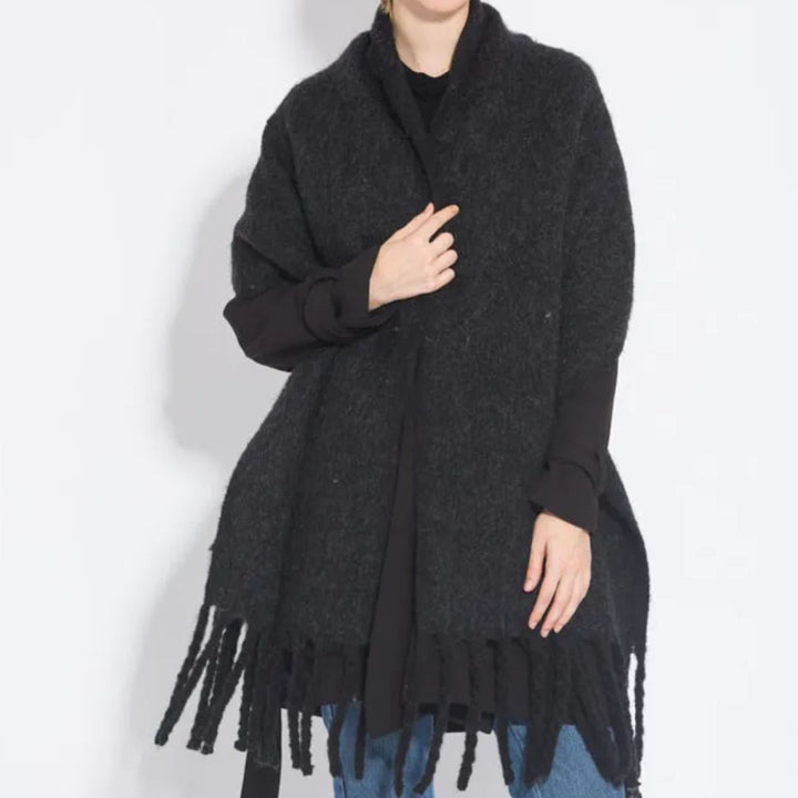 FrostSoft Scarf – Luxury Warmth for the Winter Months Bowlift