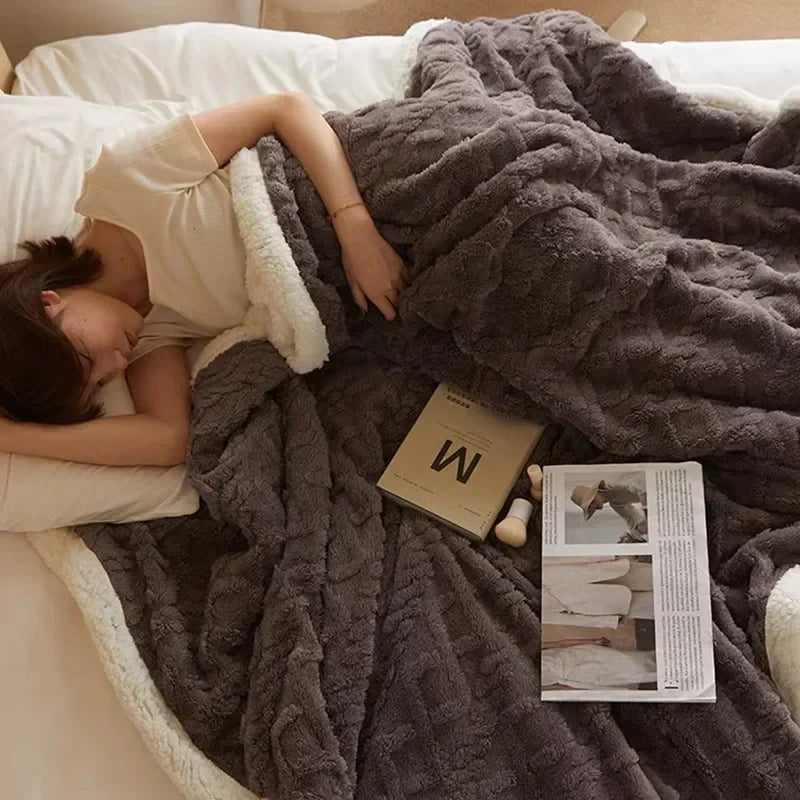 BowLift | Thick Lambswool Winter Fleece Blanket - LuxyCozy