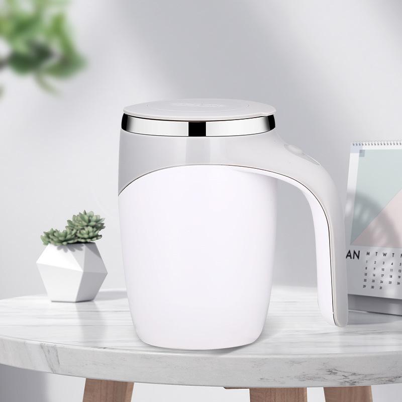Cup with automatic stirring | Bowlift