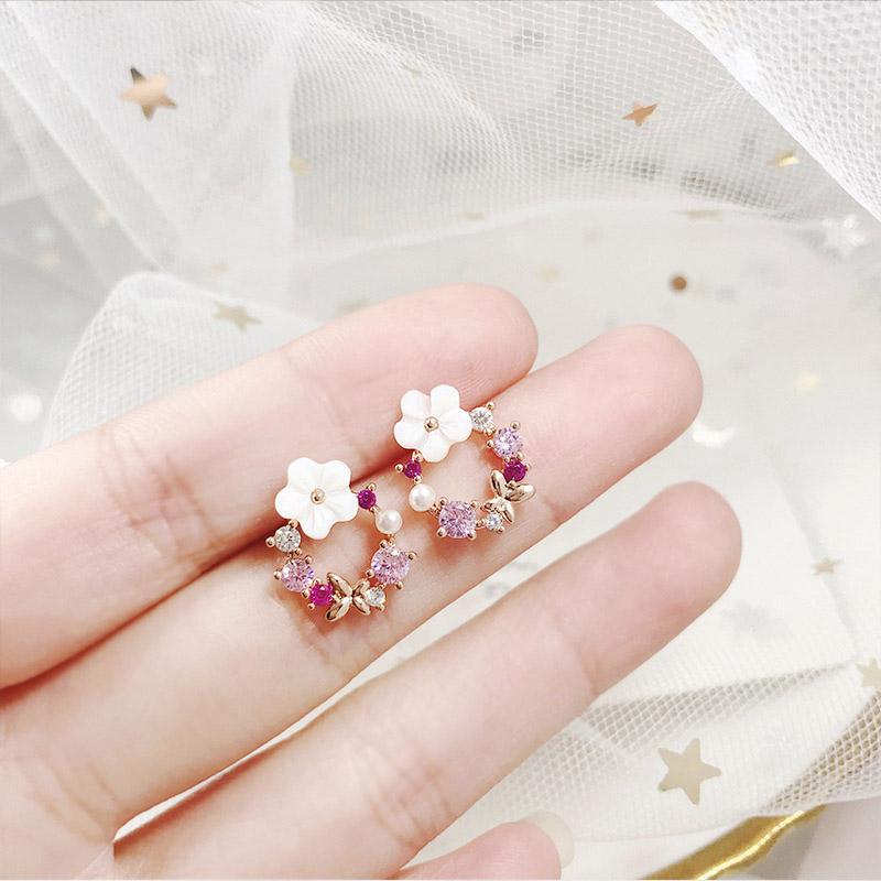 BowLift | Flower Pearl Earrings