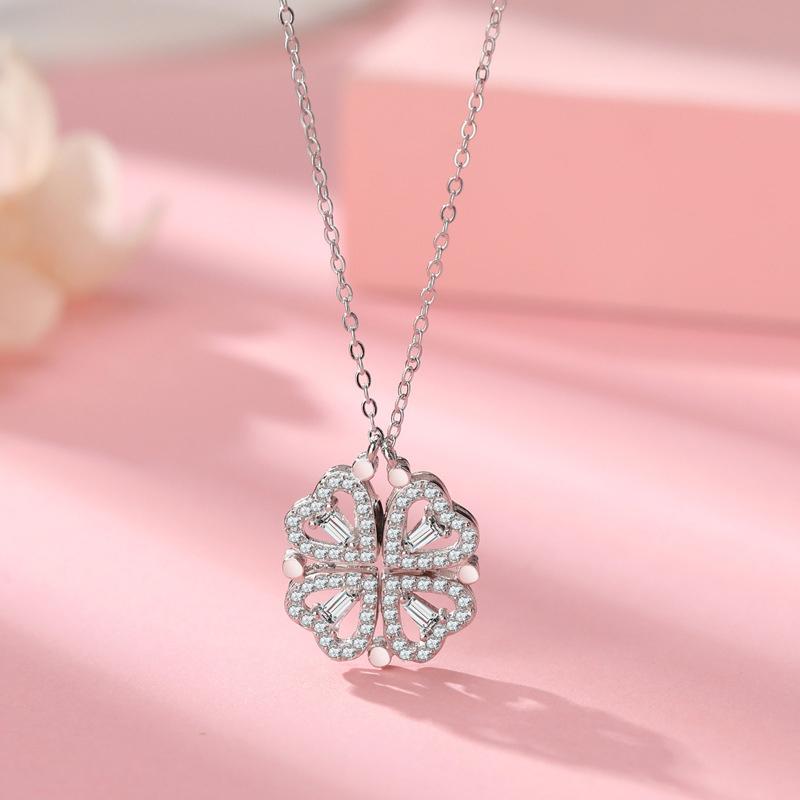 BowLift | Hollow Four Leaf Clover Necklace