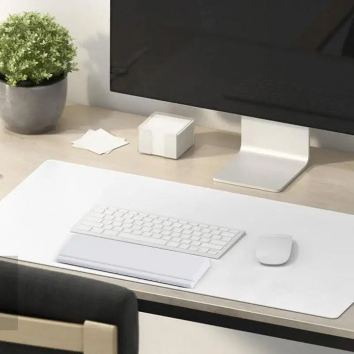 BowLift | Keyboard wrist rest with desk divider box