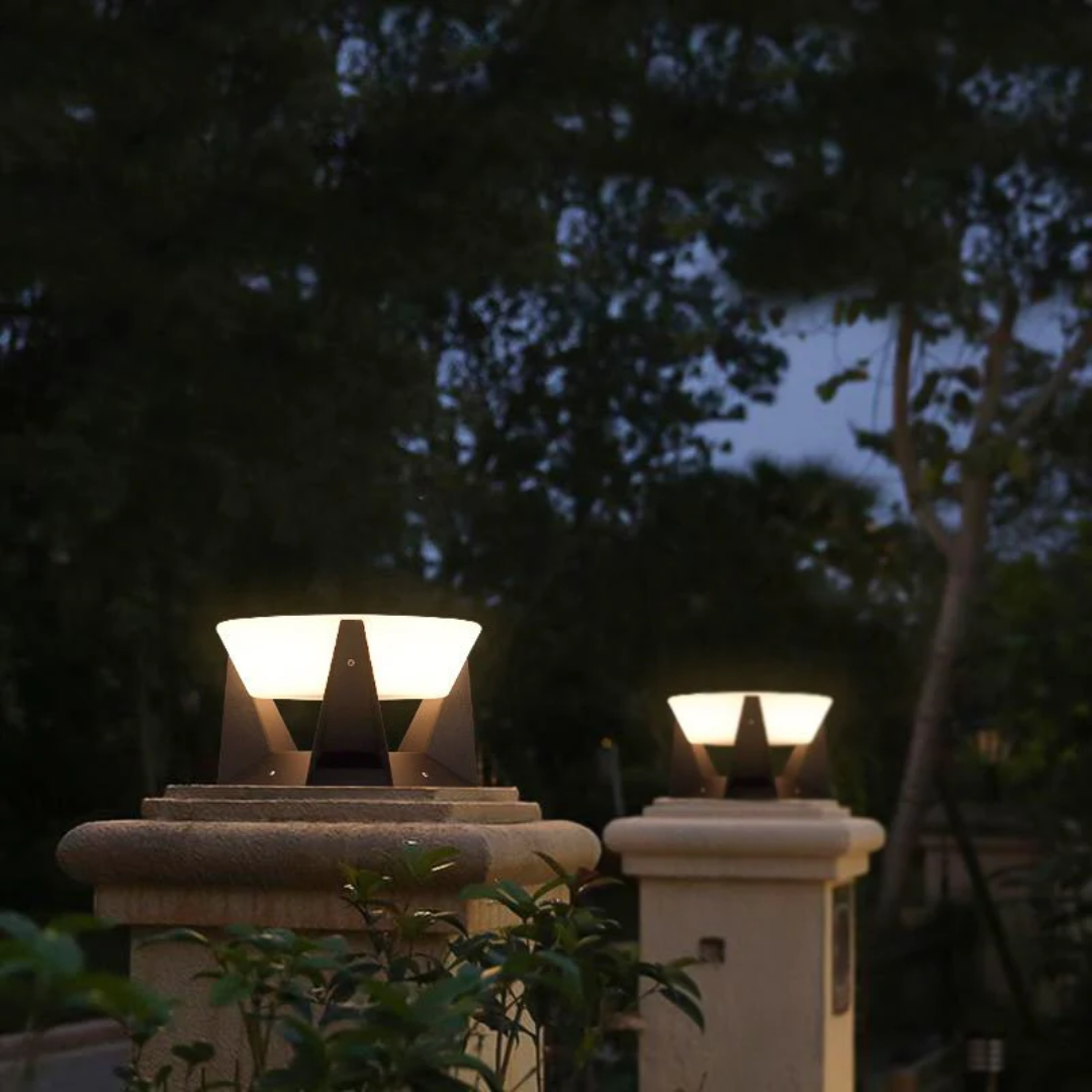 BowLift | Stylish Solar-Powered Outdoor Lamp