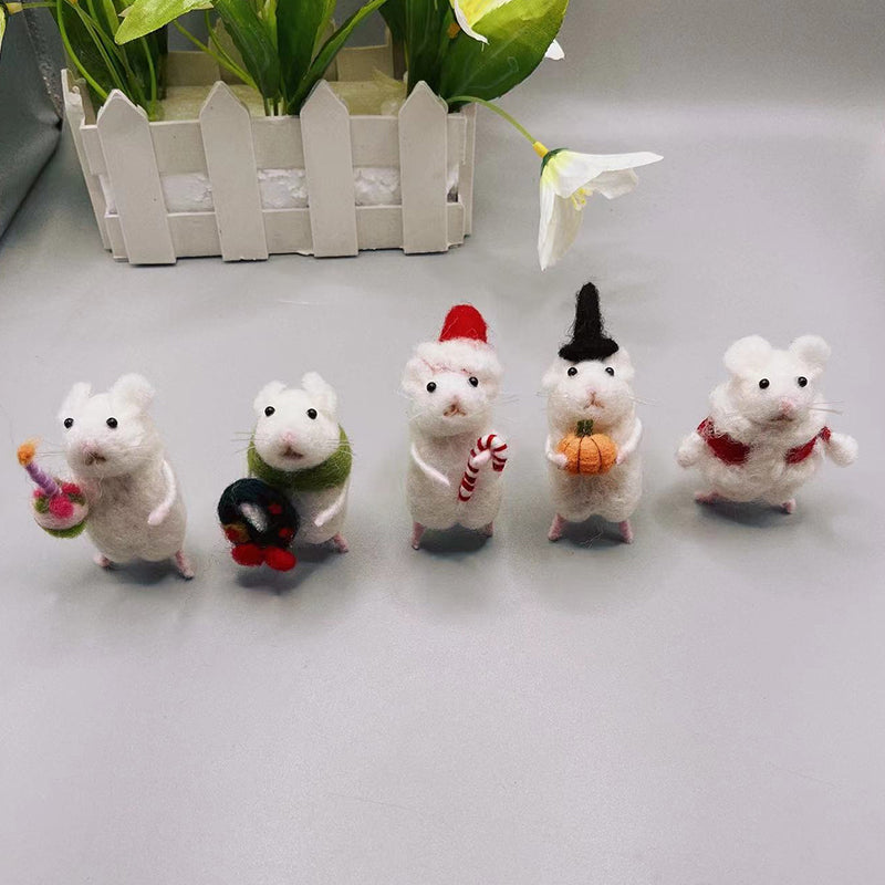 BowLift | Felt Mouse Halloween Ornament