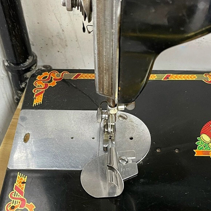 Sewing Rolled Hemmer Foot | Bowlift