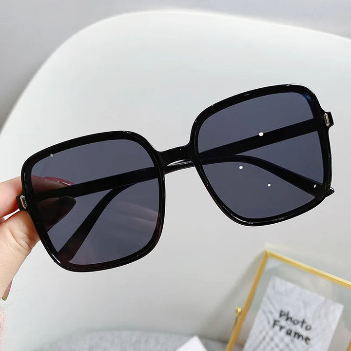 Sheena Sunglasses | Oversized & Classic | Bowlift