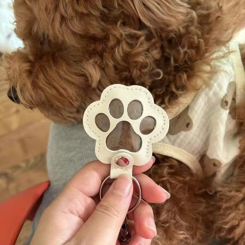 PawMemorie Keychain – Memorial Pendant with Paw Print and Inner Compartment | Bowlift