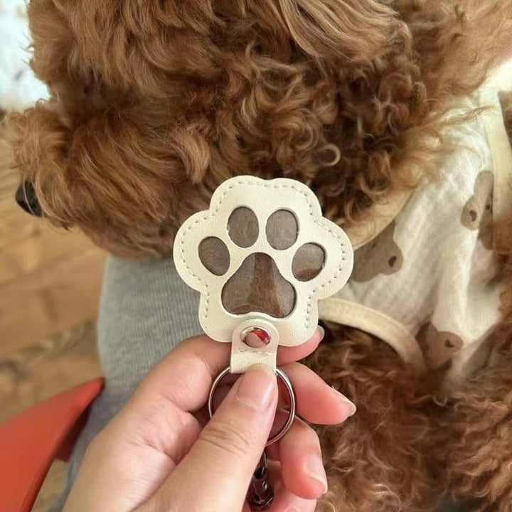 PawMemorie Keychain – Memorial Pendant with Paw Print and Inner Compartment | Bowlift