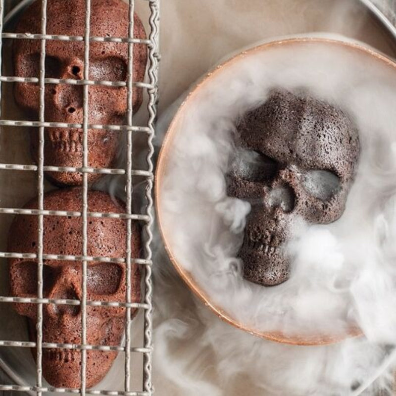 BowLift | New Skull Cake Mold