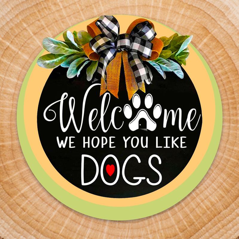 Wood Welcome Sign with Animals | Bowlift