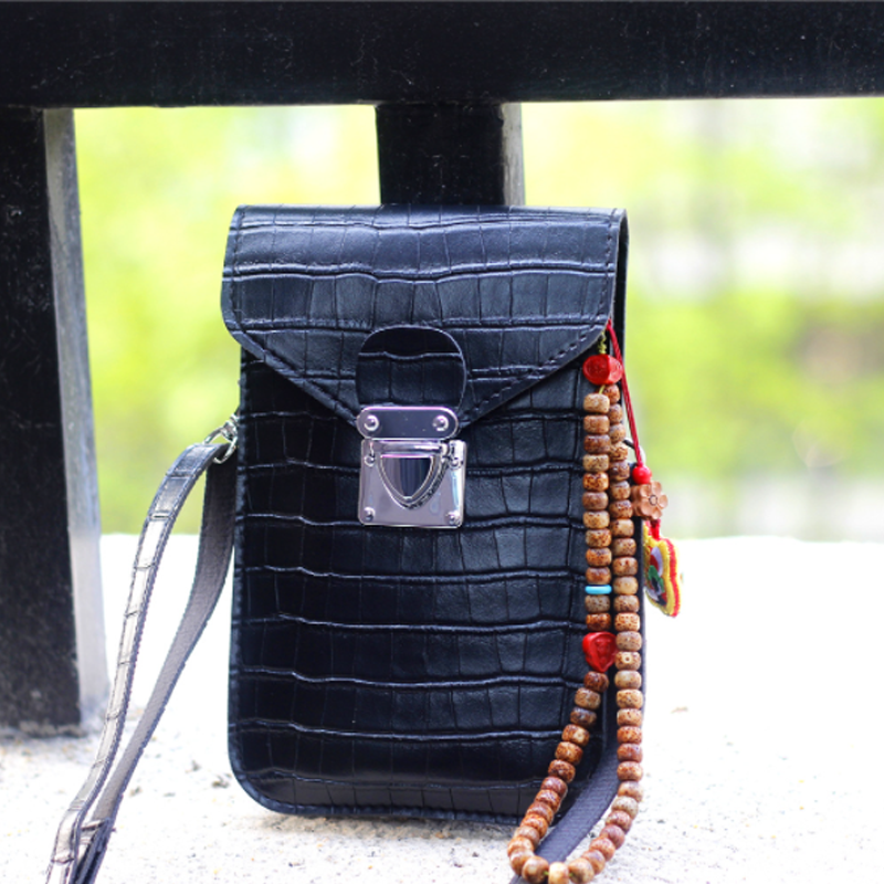 BowLift | Wearable Touchscreen Phone Case