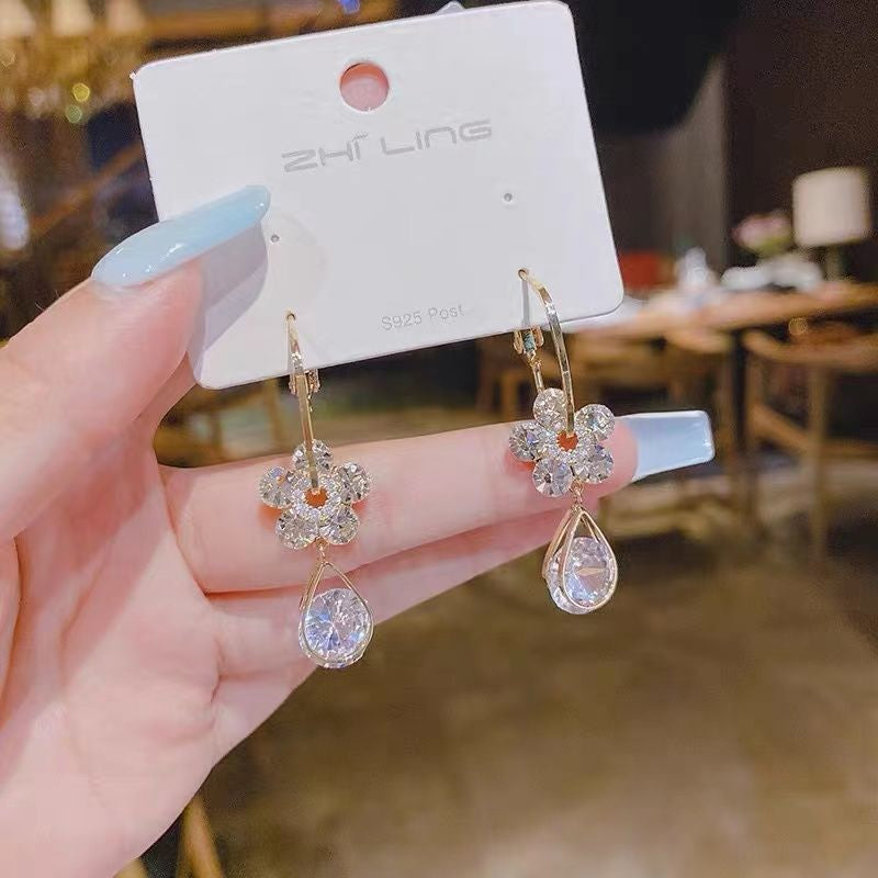 BowLift | Fashion Flower Crystal Earrings