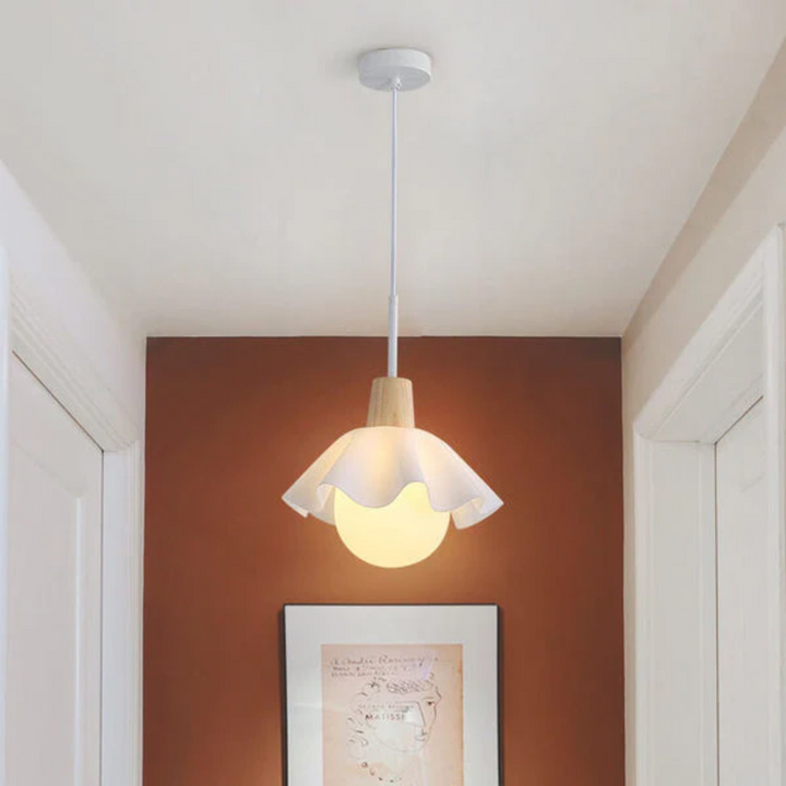 BowLift | Flower-shaped pendant lamp