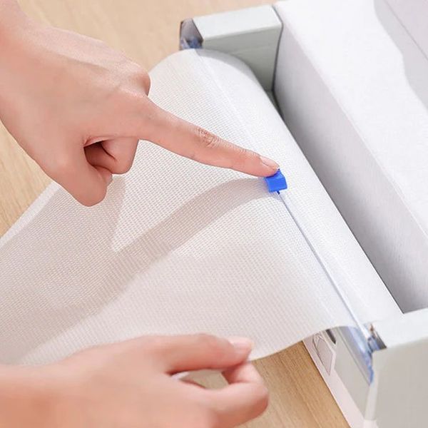 BowLift | Disposable cutting board paper