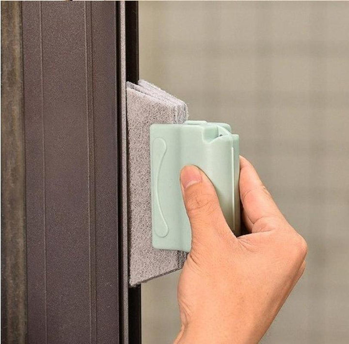 Window Gap Cleaning Brush Bowlift