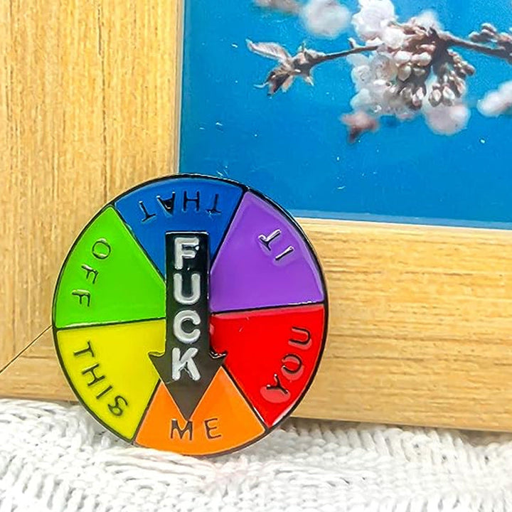 BowLift | Funny rotating badge