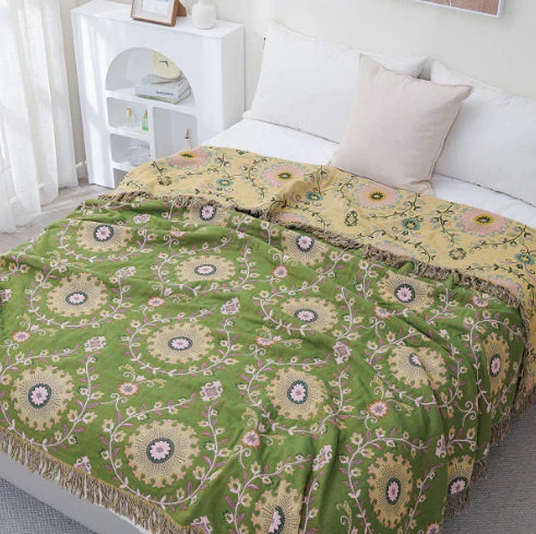 BowLift | Reversible Scandinavian Bird Blanket - NordicNest