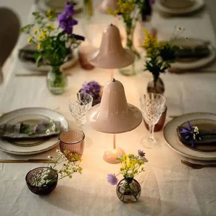 BowLift | AuraLuxe - Elegant Table Light for Stylish Interiors