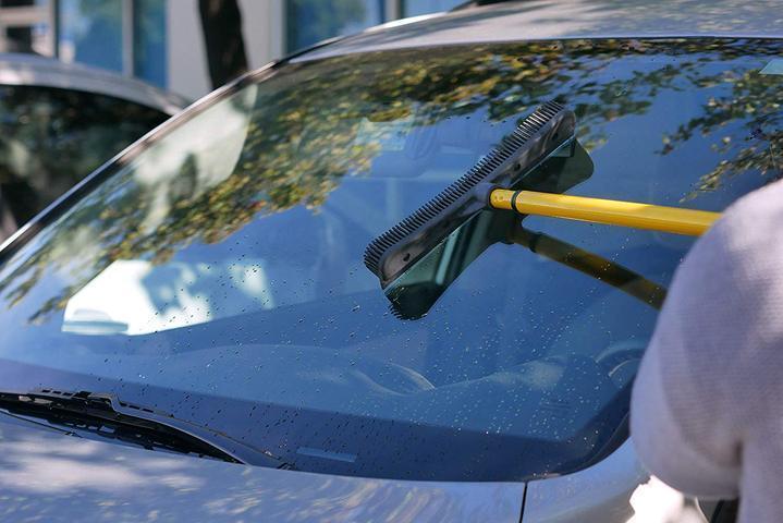 BowLift | Broom with Squeegee made from Natural Rubber, Multi-Surface and Pet Hair Removal