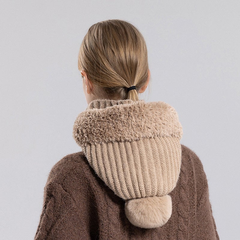 BowLift | Women's knit beanie in autumn and winter