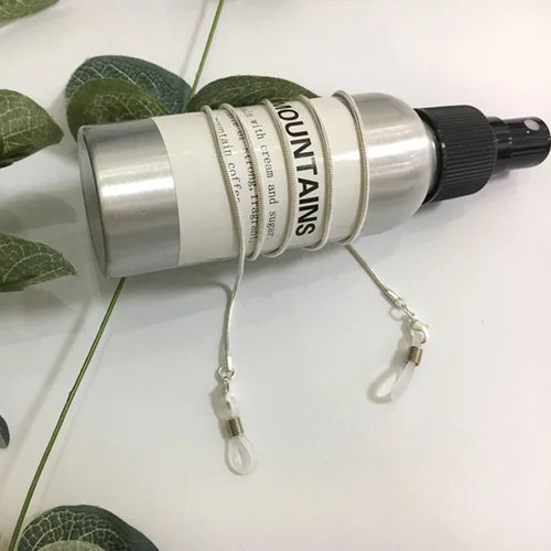 Fashionable spray bottle with hanger Bowlift